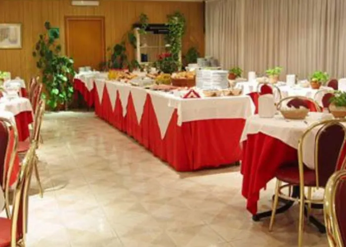 Gh San Giusto Hotel 3*